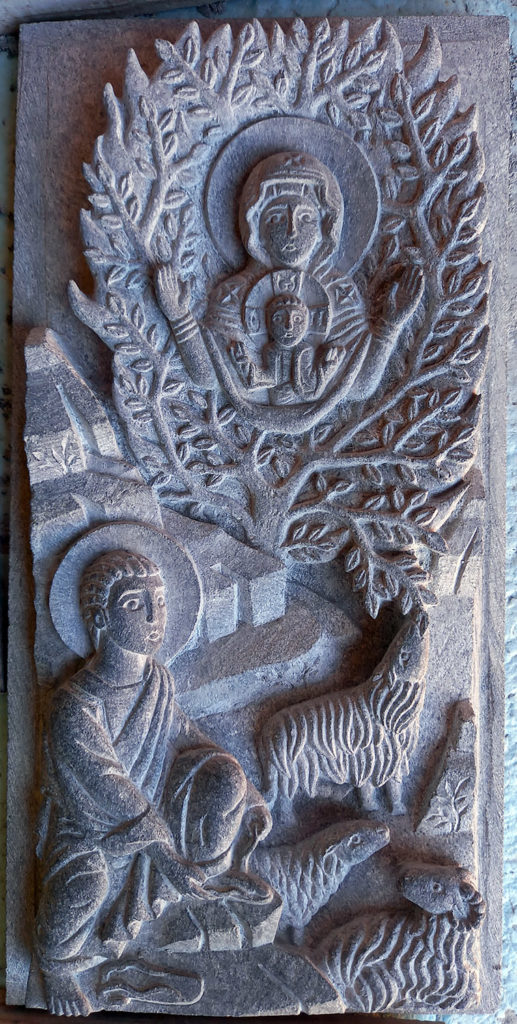 Bas-relief en pierre serpentine représentant le buisson ardent